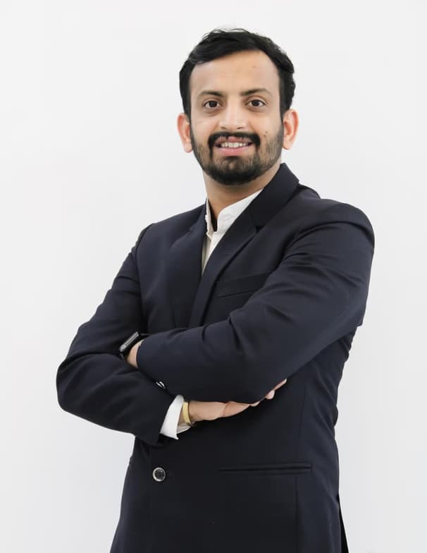 Profile photo of Mranal, Economics tutor at Wiingy 