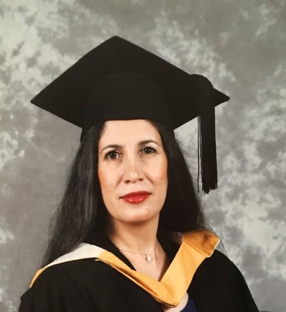 Profile photo of Joumana, English tutor at Wiingy 