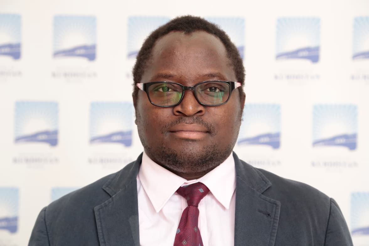 Profile photo of Nickanor, Economics tutor at Wiingy