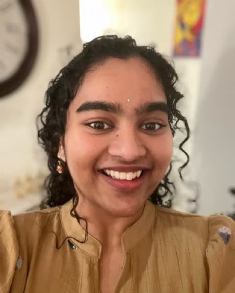 Profile photo of Narayani Meghna, Economics tutor at Wiingy 