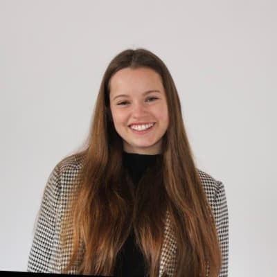 Profile photo of Natalie	, AP tutor at Wiingy 