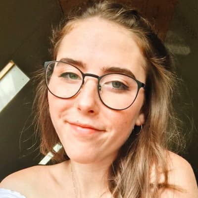 Profile photo of Nia	, Mathematics tutor at Wiingy 