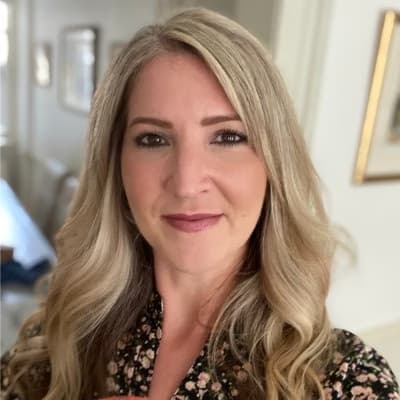 Profile photo of Nina	, AP tutor at Wiingy 