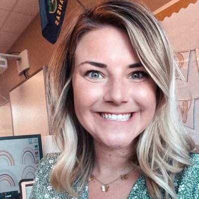 Profile photo of Yvette, Mathematics tutor at Wiingy 