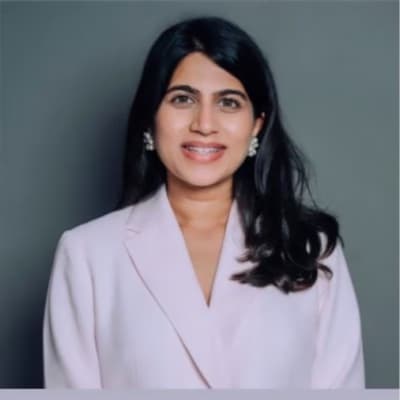 Profile photo of Nisha, Yoga tutor at Wiingy 