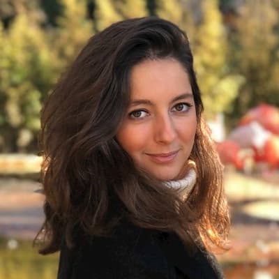 Profile photo of Nora, AP tutor at Wiingy 