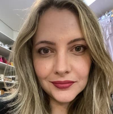 Profile photo of Octavia	, Architecture tutor at Wiingy 