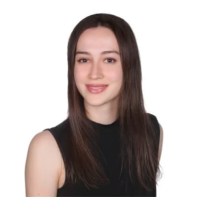 Profile photo of Ophelia, English tutor at Wiingy 