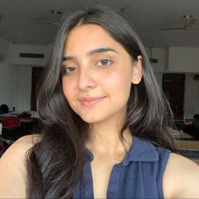 Profile photo of Paige, English tutor at Wiingy 