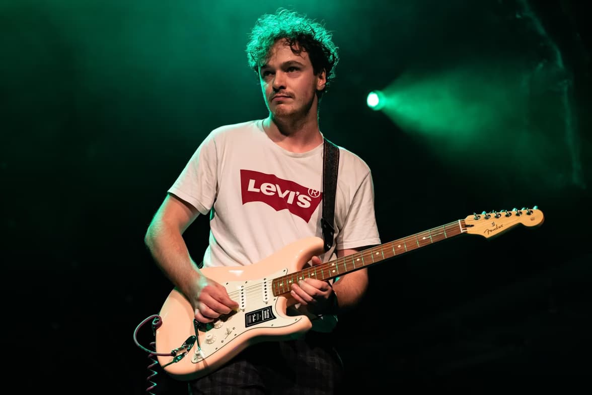 Profile photo of Charlie, Guitar tutor at Wiingy 