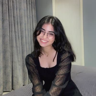 Profile photo of Pranavi, Yoga tutor at Wiingy 