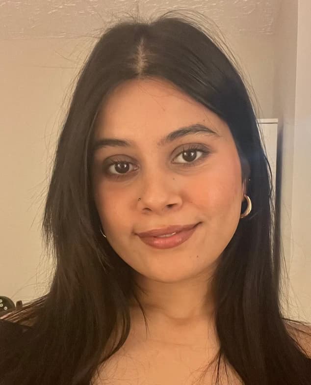 Profile photo of Raksha, Yoga tutor at Wiingy 