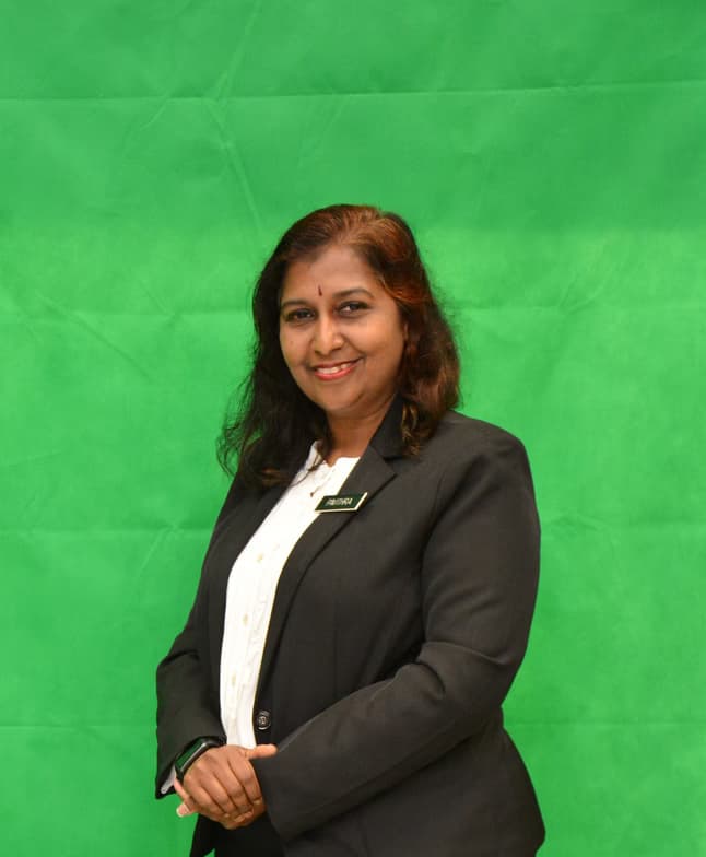 Profile photo of Pavithra, English tutor at Wiingy