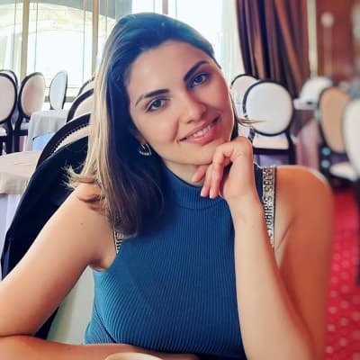 Profile photo of Rhoswen, AP tutor at Wiingy 