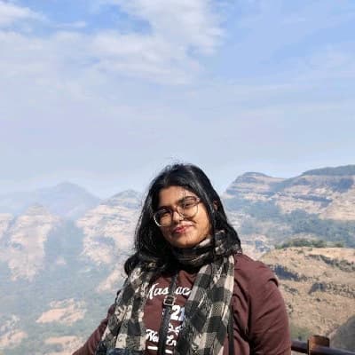 Profile photo of Ridhima, Yoga tutor at Wiingy 