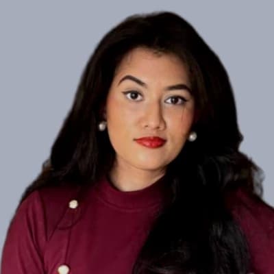 Profile photo of Rishika, Engineering tutor at Wiingy 