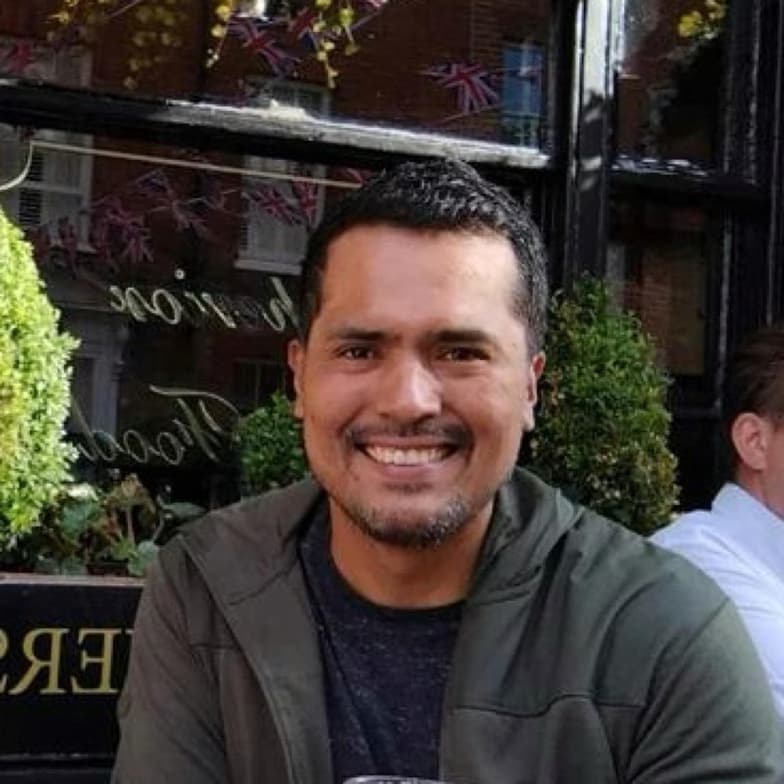 Profile photo of Ronald, Spanish tutor at Wiingy 