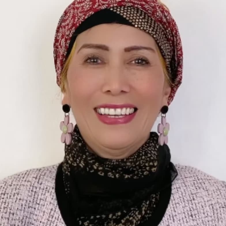 Profile photo of Rhodora , English tutor at Wiingy