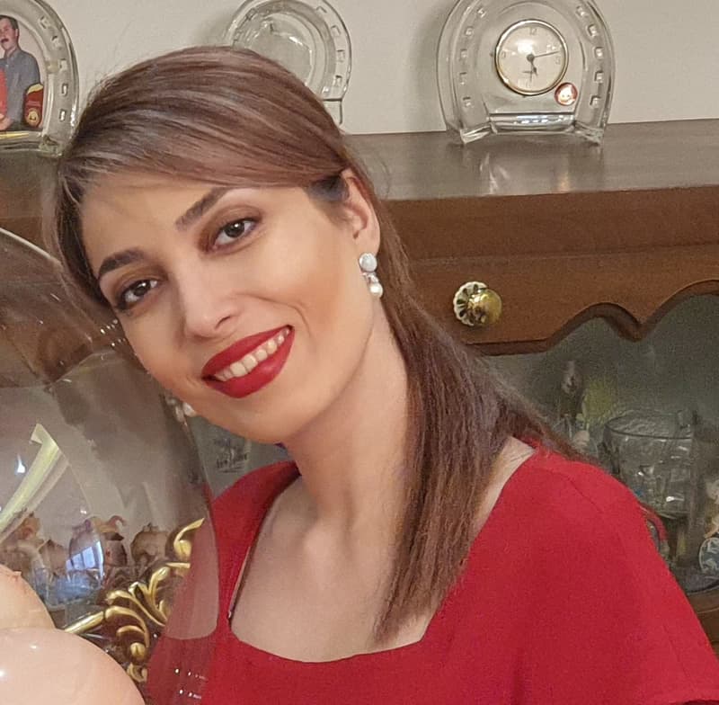 Profile photo of Sepideh, English tutor at Wiingy 