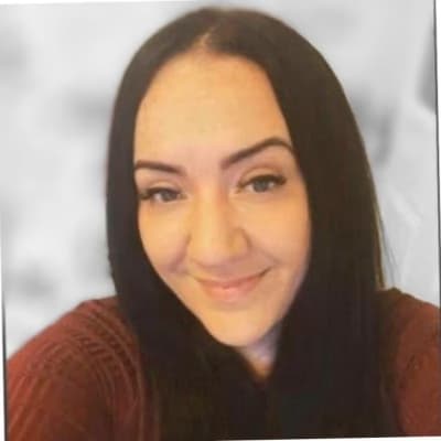 Profile photo of Seraphine, AP tutor at Wiingy 