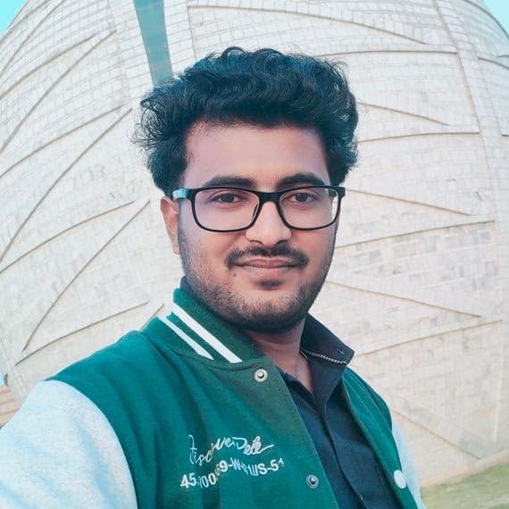 Profile photo of Shiv, Computer Science tutor at Wiingy 