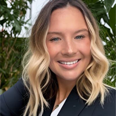 Profile photo of Sienna, Spanish tutor at Wiingy 