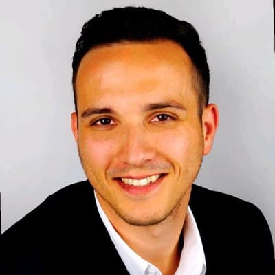 Profile photo of Silas, AP tutor at Wiingy