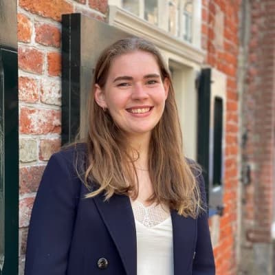 Profile photo of Sophie, Science tutor at Wiingy 