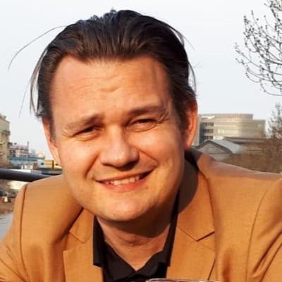 Profile photo of Stella	, Mathematics tutor at Wiingy 