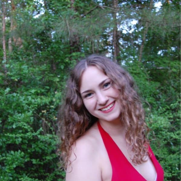 Profile photo of Ursa, Chemistry tutor at Wiingy 