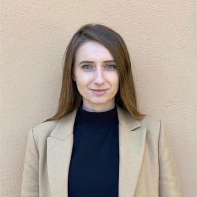 Profile photo of Stella, Economics tutor at Wiingy 