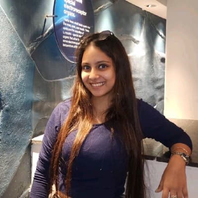 Profile photo of Suhani, Hindi tutor at Wiingy 