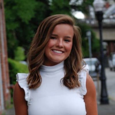 Profile photo of Sunniva, Mathematics tutor at Wiingy 