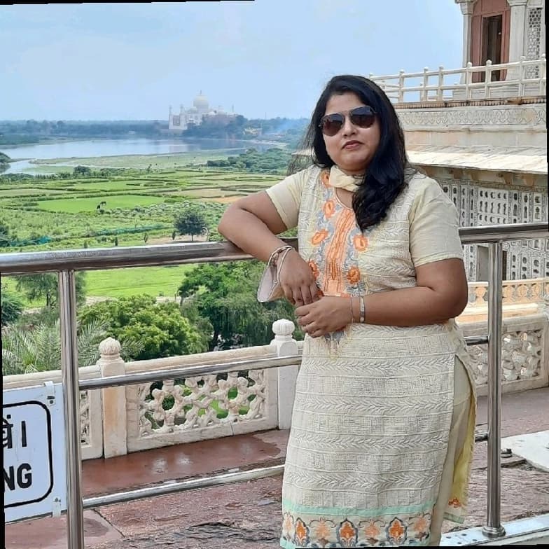 Profile photo of Swarnima, GED tutor at Wiingy 