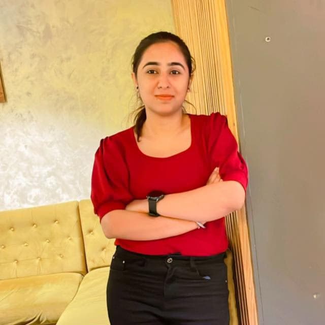 Profile photo of Sweety, Mathematics tutor at Wiingy 