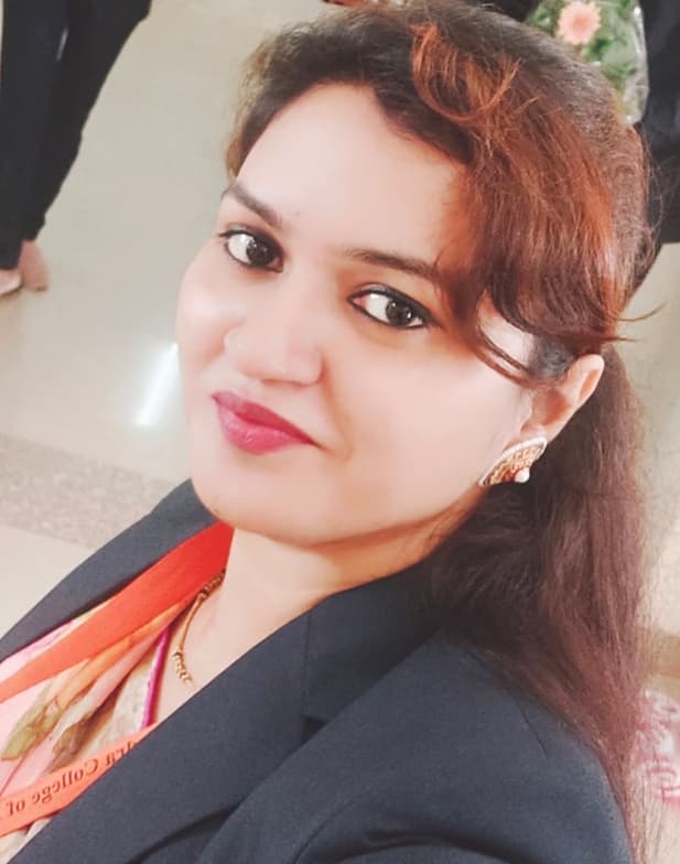 Profile photo of Komal, Computer Science tutor at Wiingy 