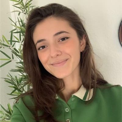 Profile photo of Talia, Physics tutor at Wiingy 