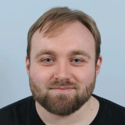 Profile photo of Tavian, Chemistry tutor at Wiingy 