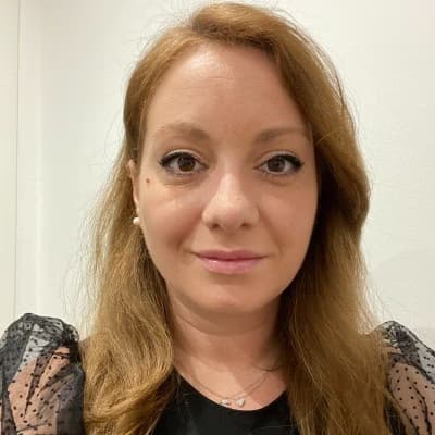 Profile photo of Tessa, Economics tutor at Wiingy