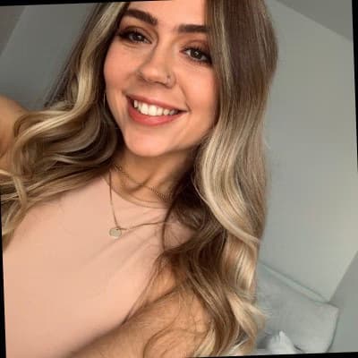 Profile photo of Thalia	, Architecture tutor at Wiingy 