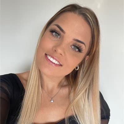 Profile photo of Thisbe, Computer Science tutor at Wiingy