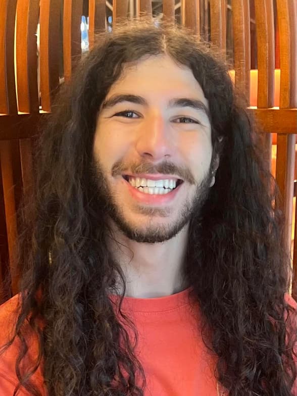 Profile photo of Thomas, Guitar tutor at Wiingy 