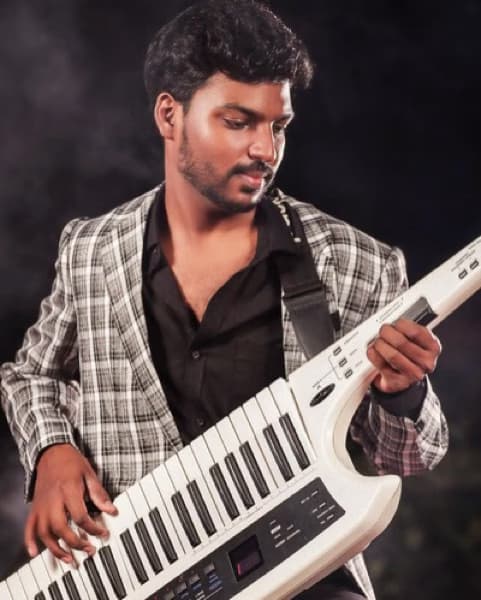 Piano learning materials by Thuvarakan 