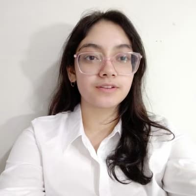 Profile photo of Tia, Games tutor at Wiingy 