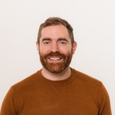 Profile photo of Vernon, Guitar tutor at Wiingy 