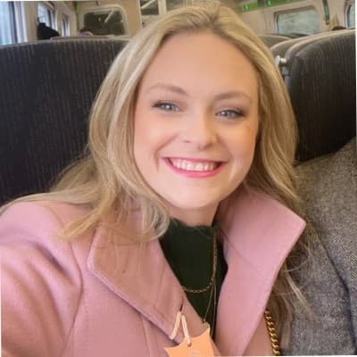 Profile photo of Vespera, Computer Science tutor at Wiingy 