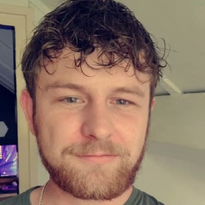 Profile photo of Victor, Chemistry tutor at Wiingy 