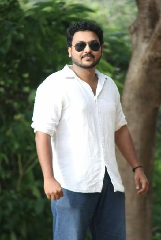 Profile photo of VIVEK, Science tutor at Wiingy 