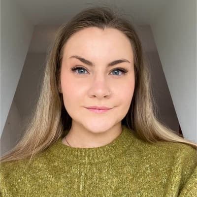 Profile photo of Willow, Singing tutor at Wiingy 