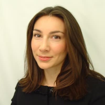 Profile photo of Zara, Physics tutor at Wiingy 